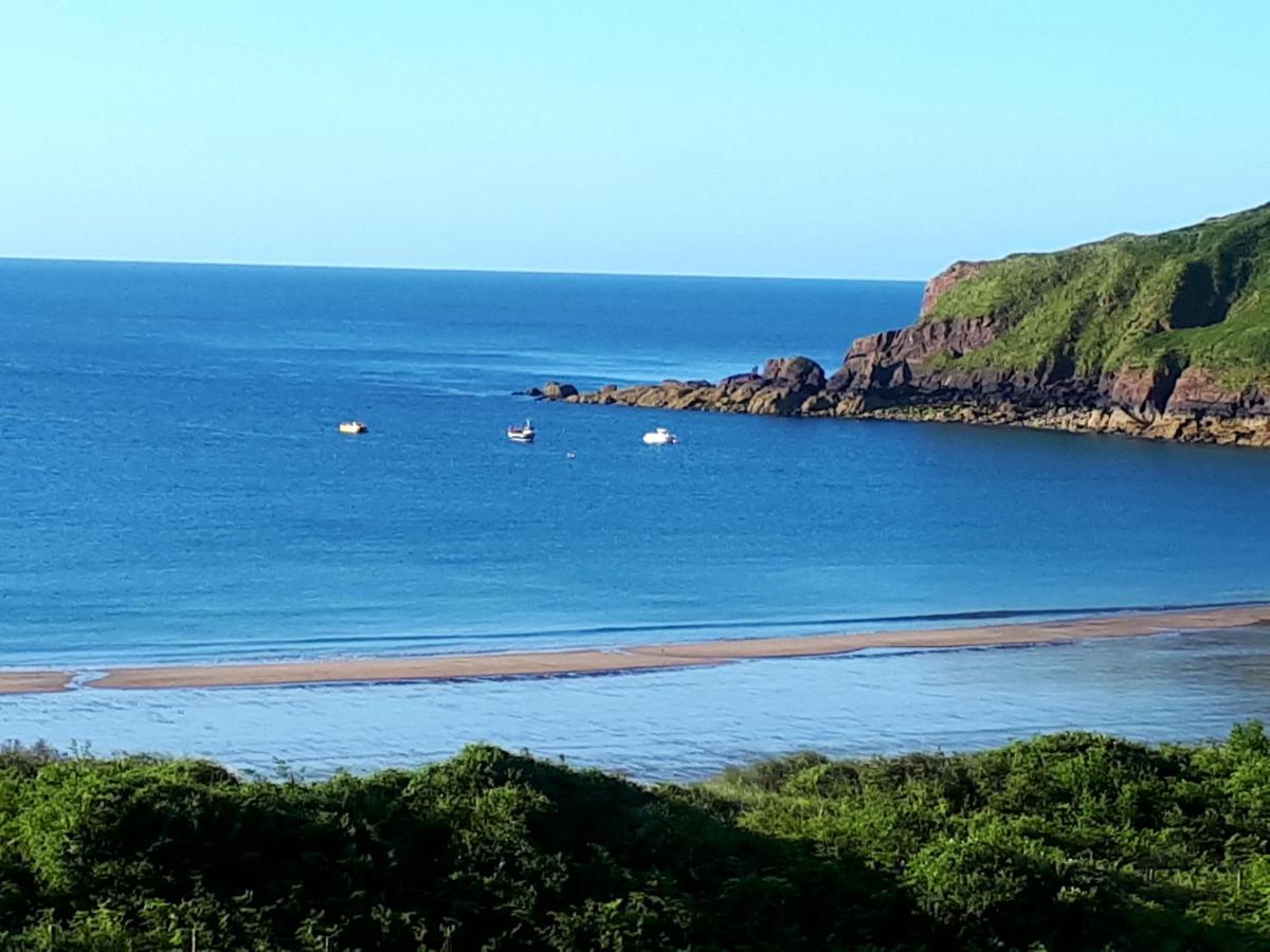 A Beach Holiday In Pembrokeshire Extérieur photo